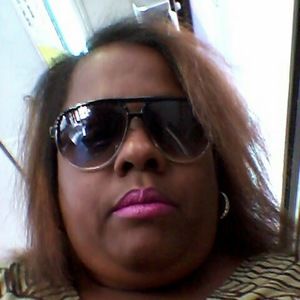 Meet your Posher, Valorie